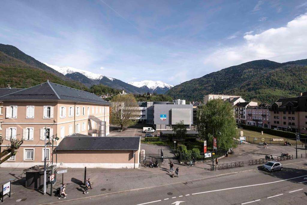Cocon Sous Les Toits Apartment Albertville Exterior foto