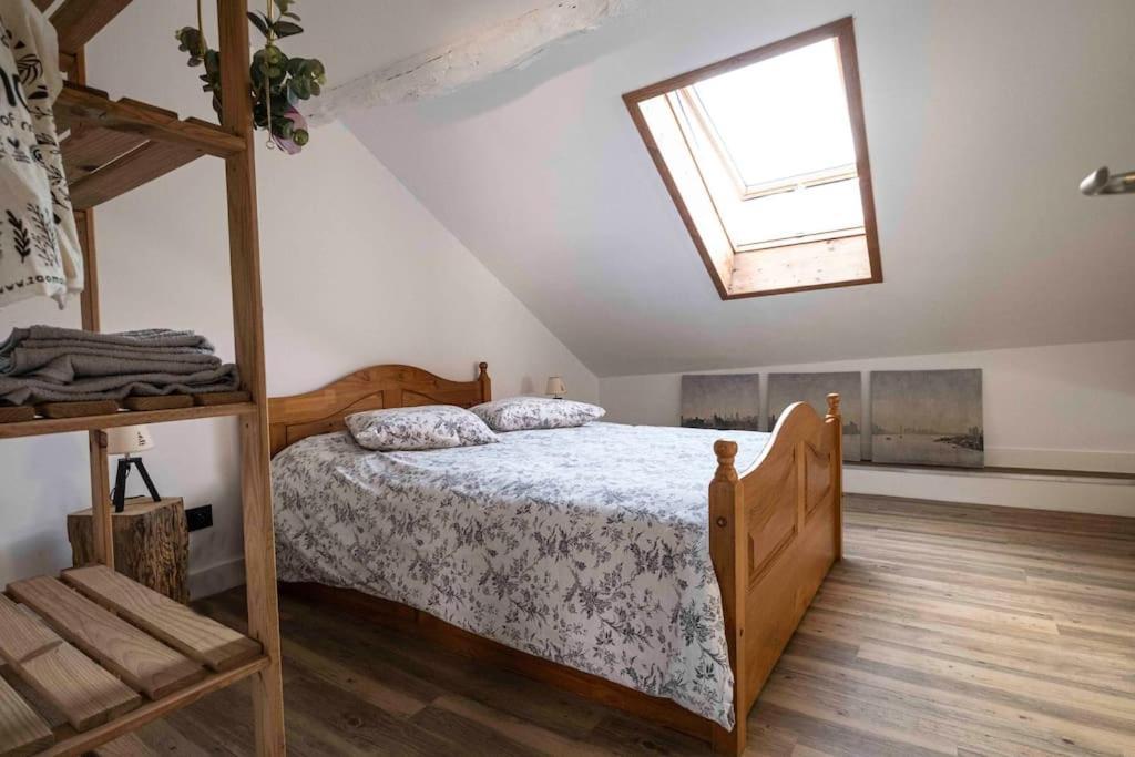 Cocon Sous Les Toits Apartment Albertville Exterior foto